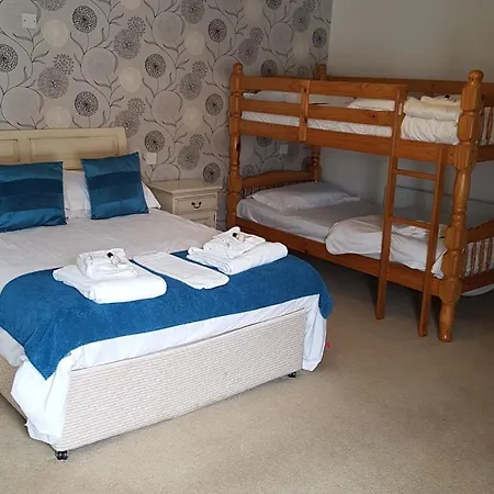 The Swan 3*